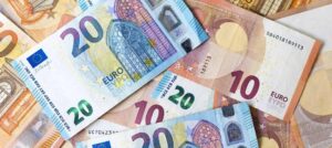 افزایش نرخ یورو در بازار متشکل